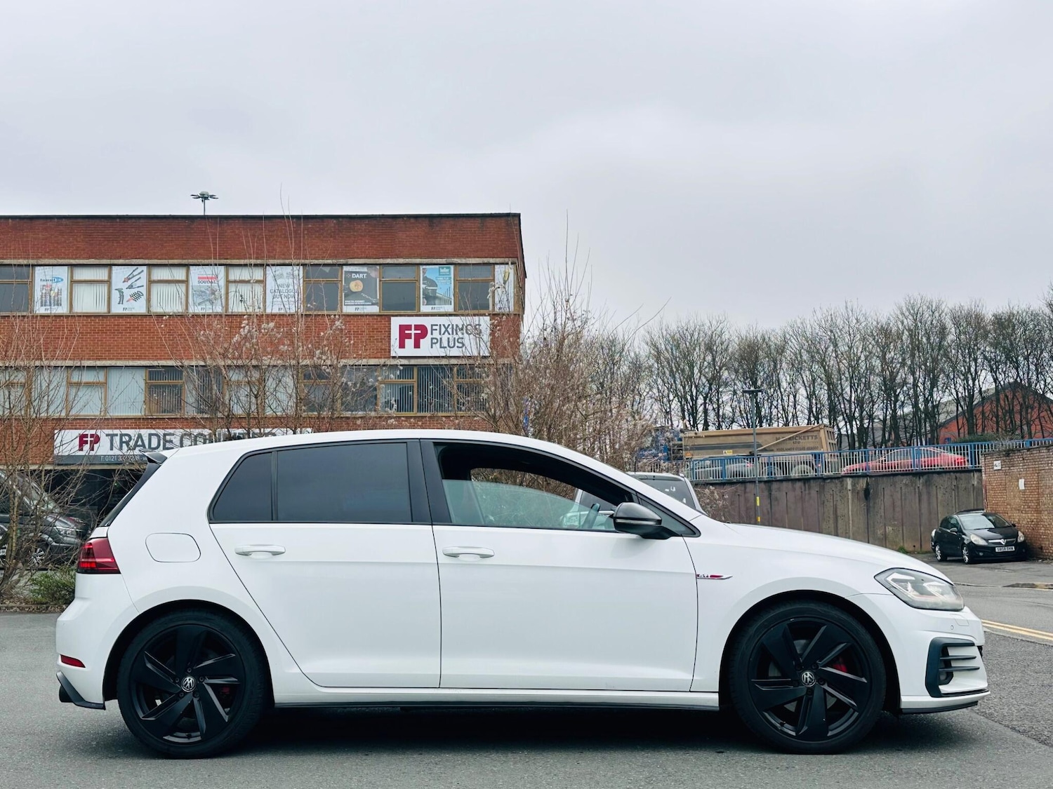 Used Volkswagen Golf 2017 for sale - 77909829: Photo 14