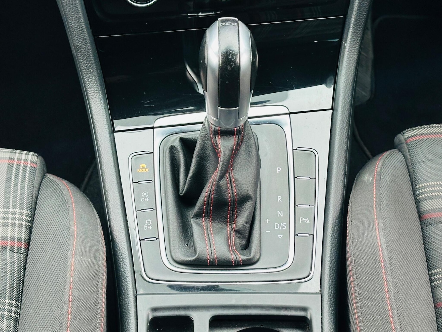 Used Volkswagen Golf 2017 for sale - 77909829: Photo 20