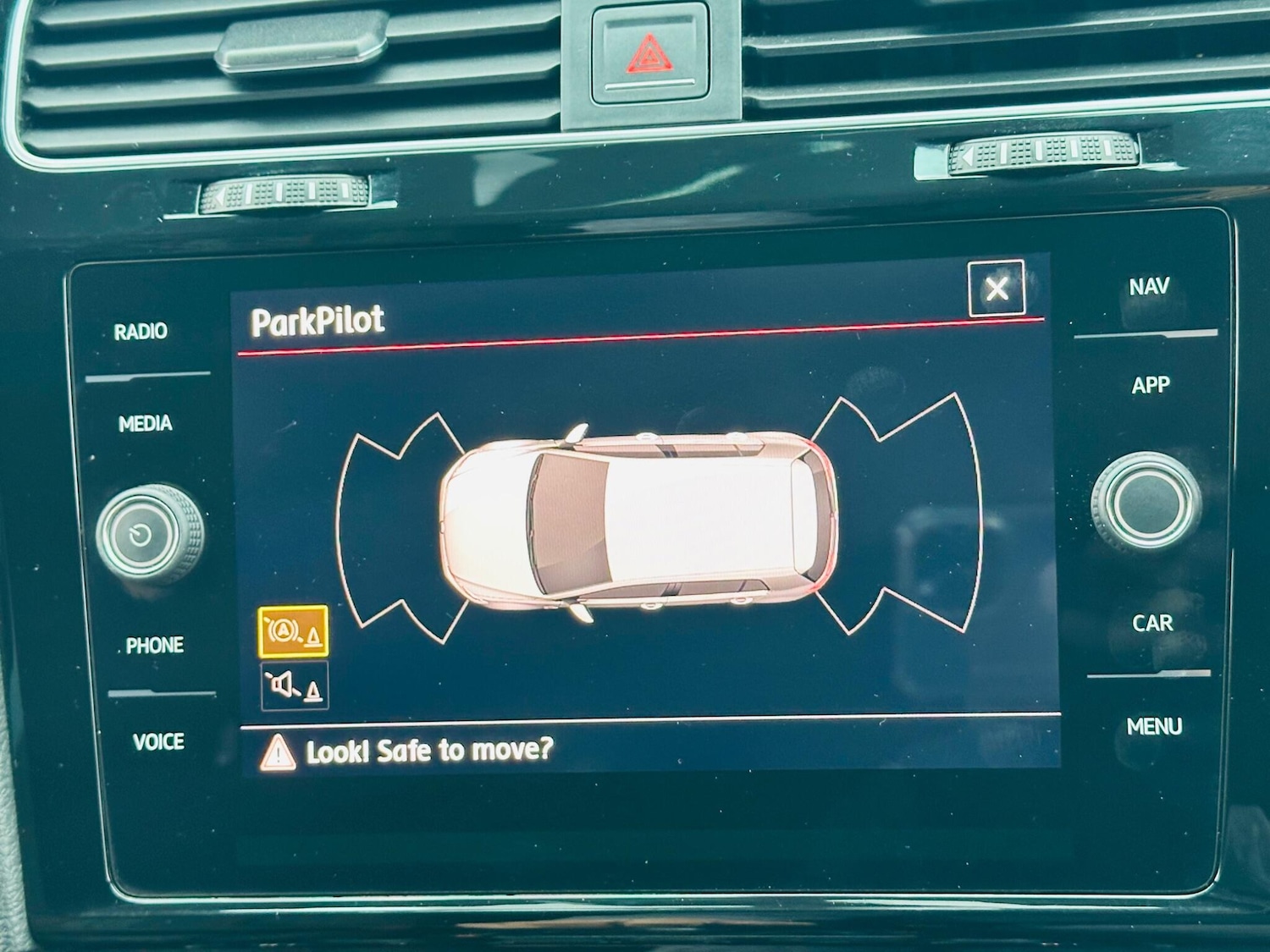 Used Volkswagen Golf 2017 for sale - 77909829: Photo 29