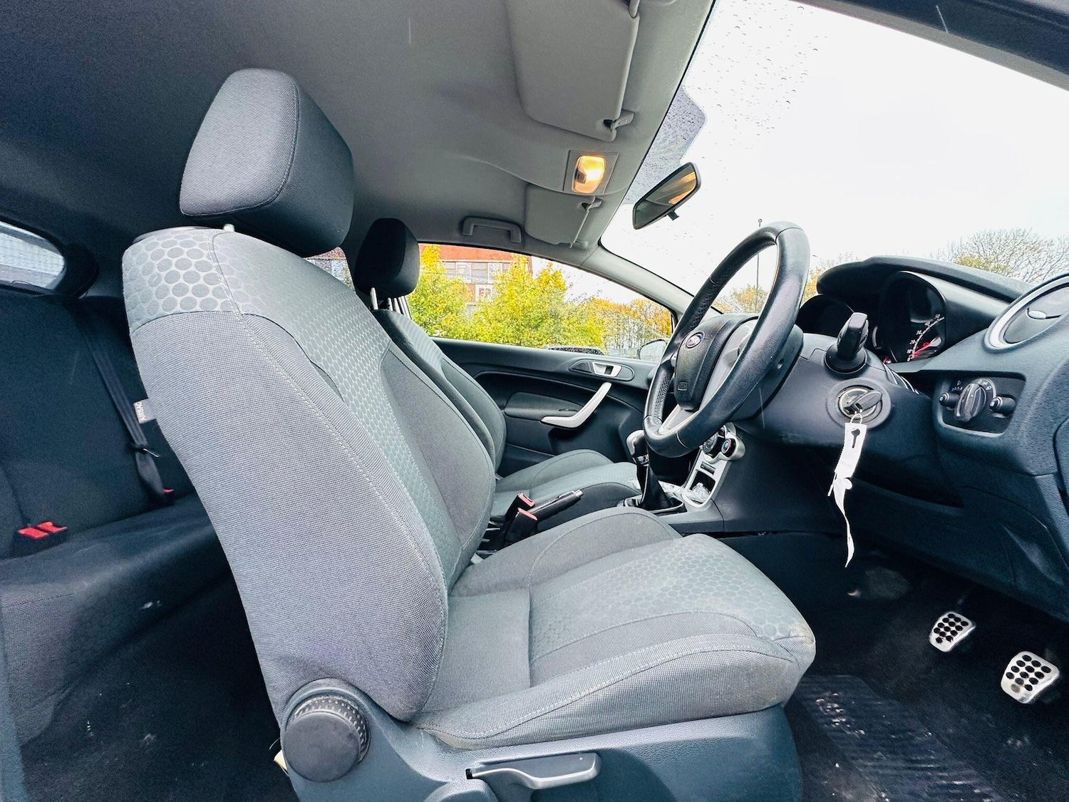 Used Ford Fiesta 2011 for sale - 76314390: Photo 17