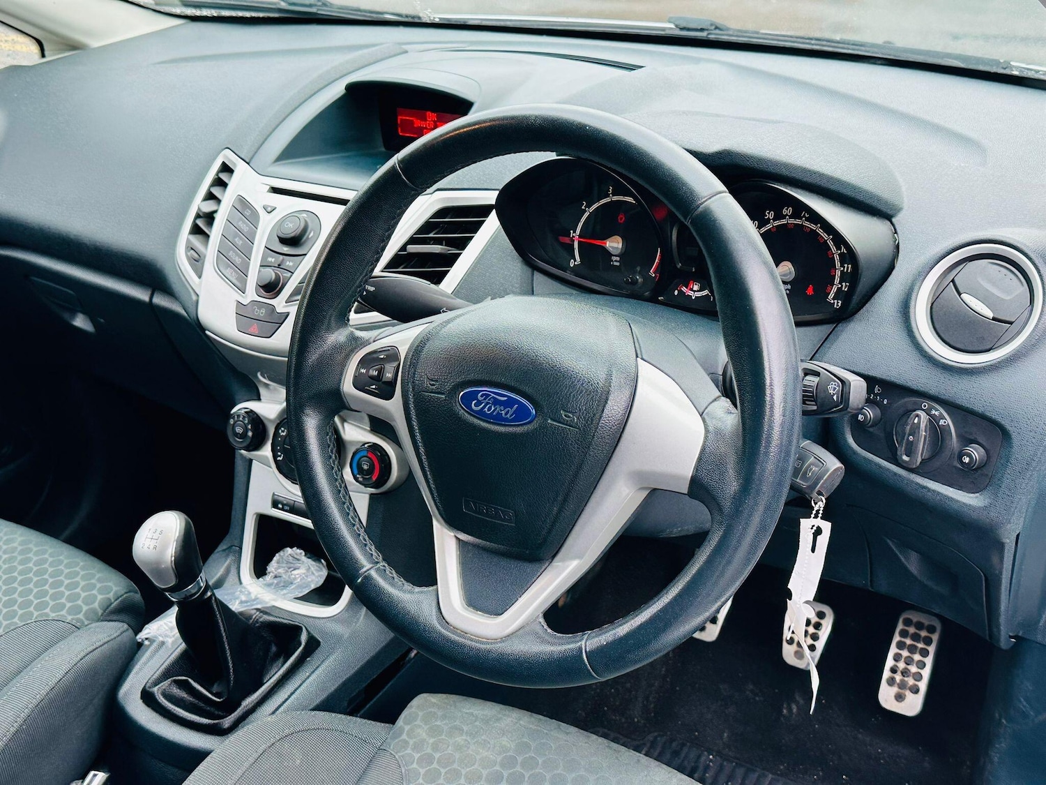 Used Ford Fiesta 2011 for sale - 76314390: Photo 18