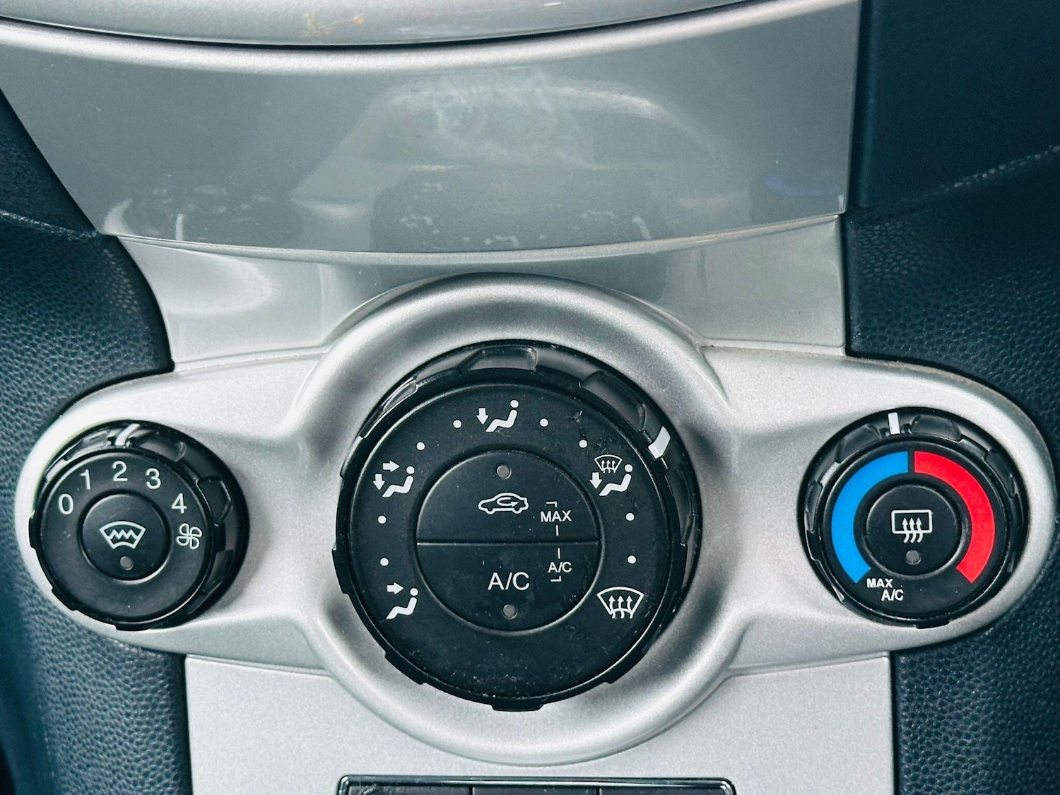 Used Ford Fiesta 2011 for sale - 76314390: Photo 20