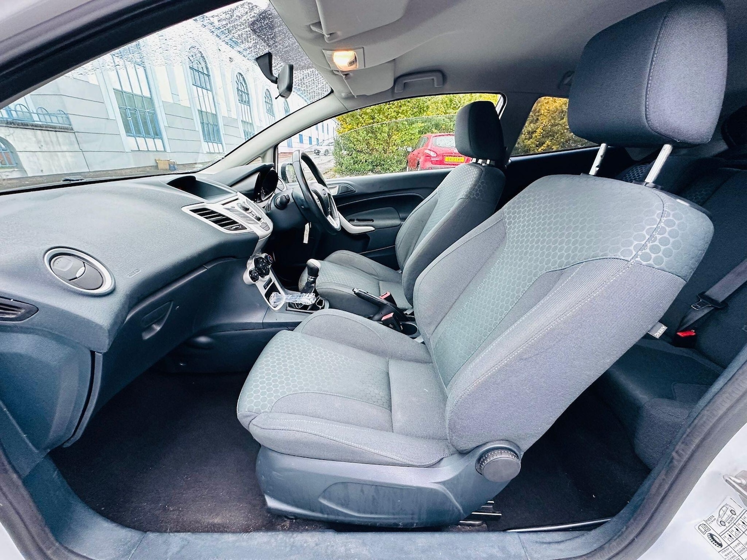 Used Ford Fiesta 2011 for sale - 76314390: Photo 9