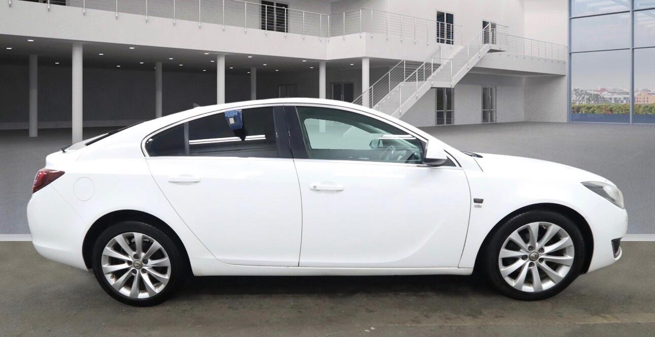 Used Vauxhall Insignia for sale - 77509813: Photo 3