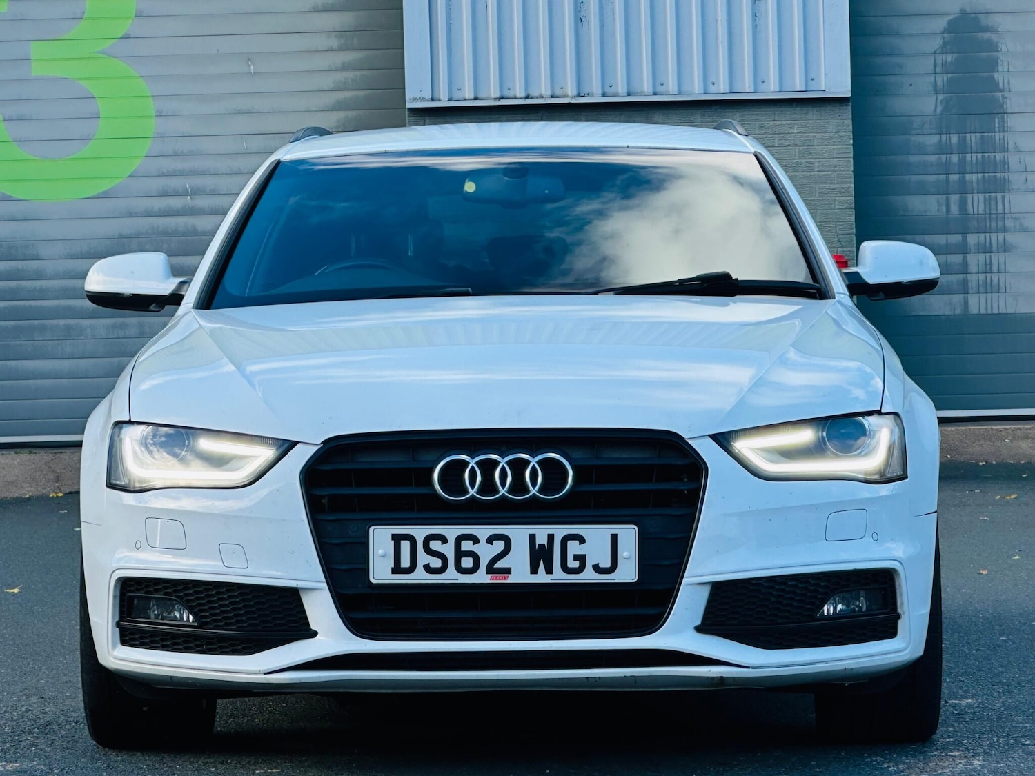 Used Audi A4 Avant 2013 for sale - 76440623: Photo 3