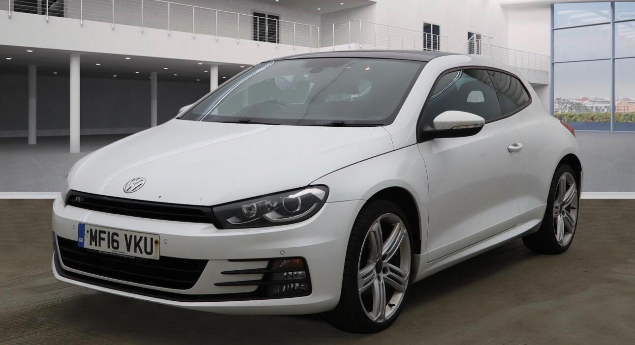 Used Volkswagen Scirocco 2016 for sale - 77940407: Photo 2
