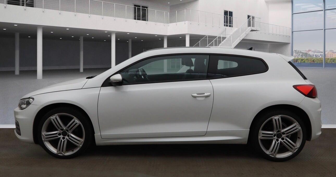 Used Volkswagen Scirocco 2016 for sale - 77940407: Photo 6