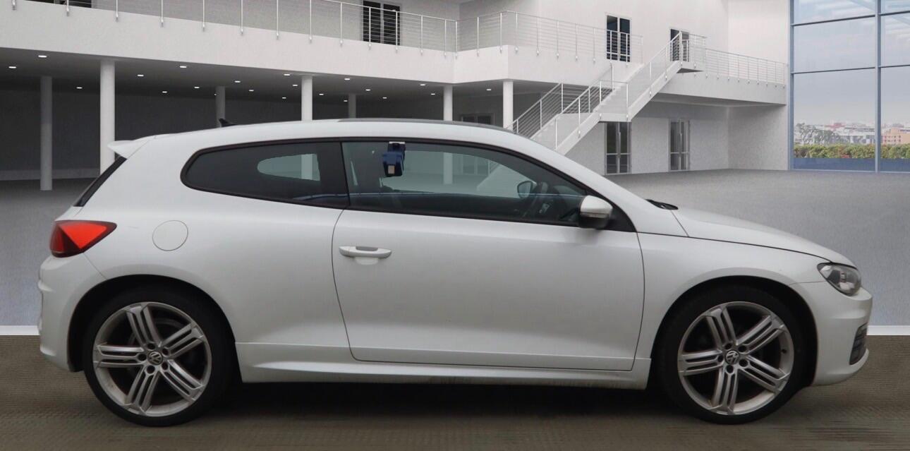 Used Volkswagen Scirocco 2016 for sale - 77940407: Photo 7