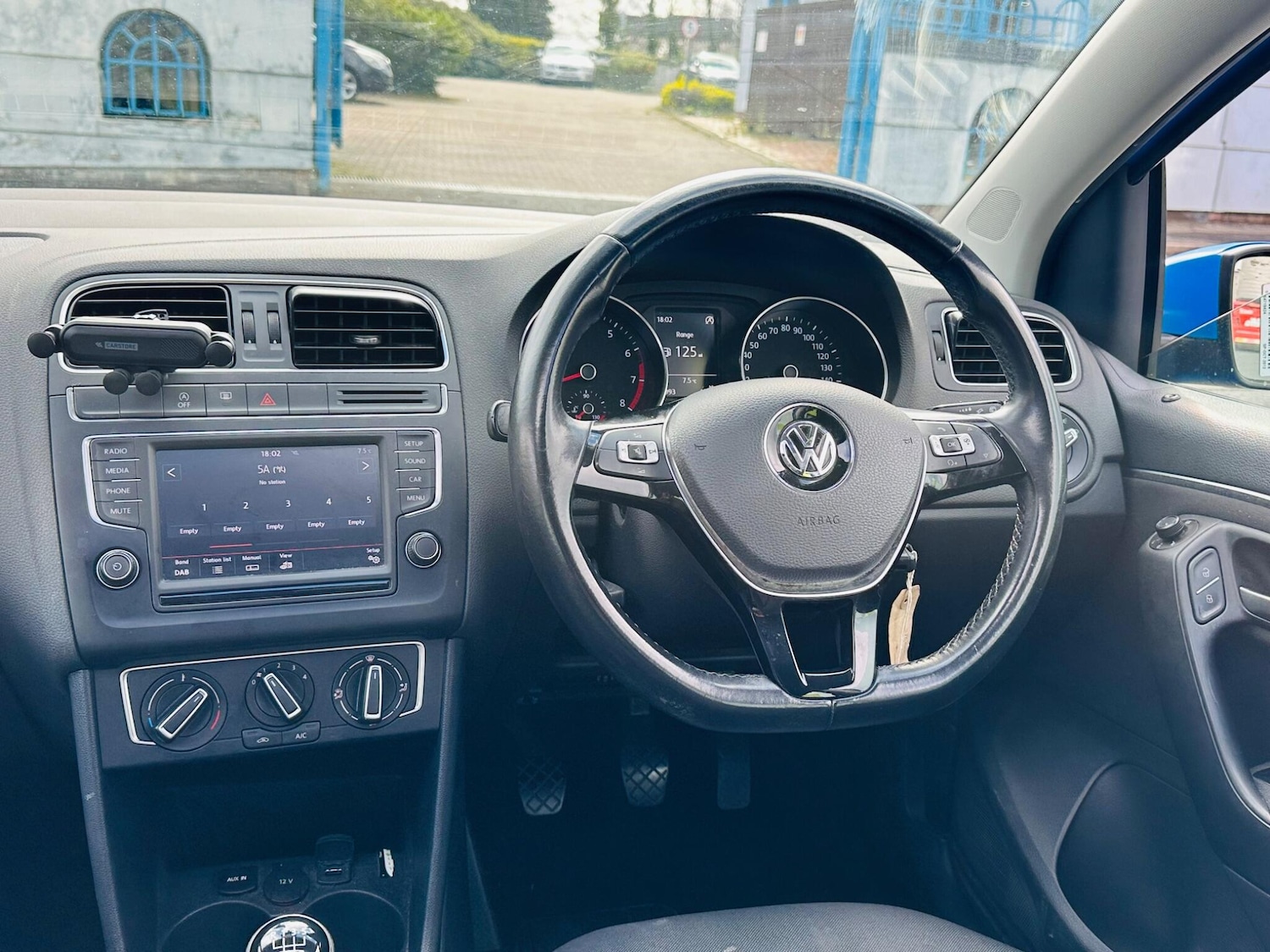 Used Volkswagen Polo 2015 for sale - 78204132: Photo 17