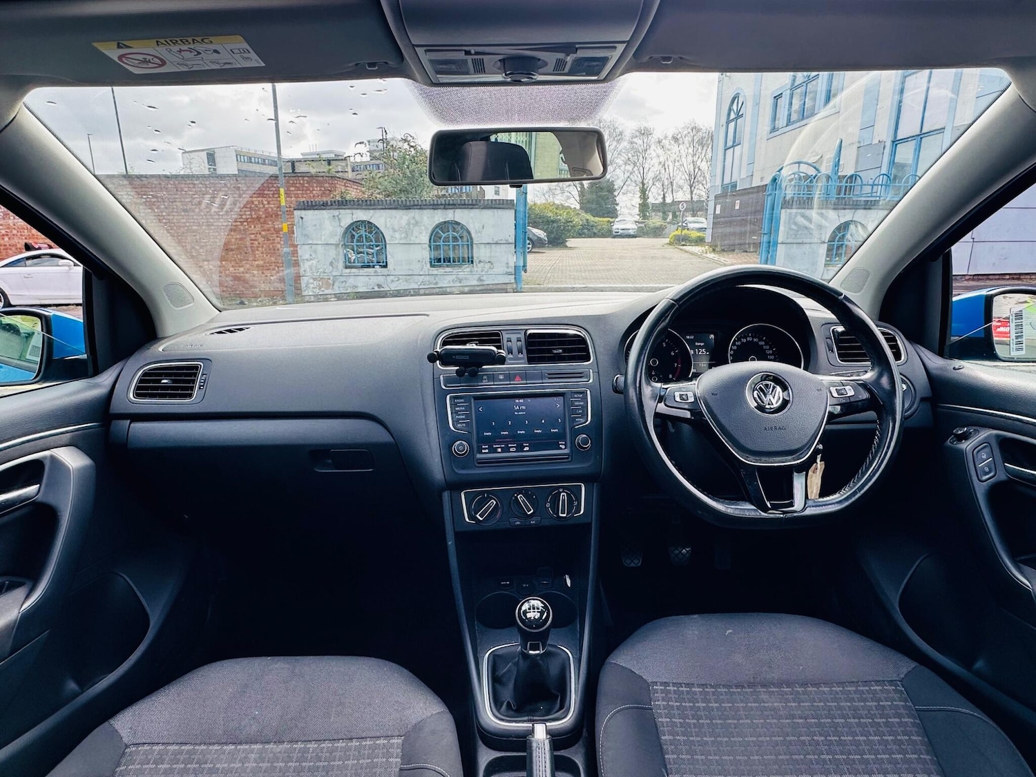 Used Volkswagen Polo 2015 for sale - 78204132: Photo 18