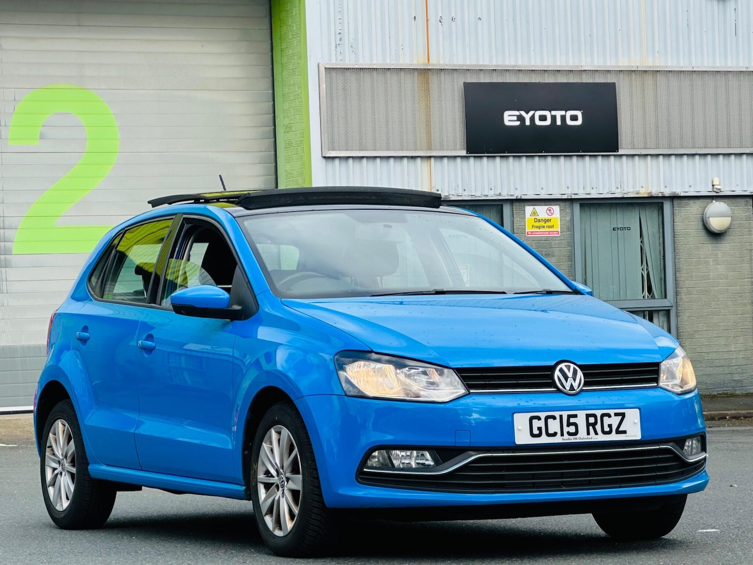 Used Volkswagen Polo 2015 for sale - 78204132: Photo 2