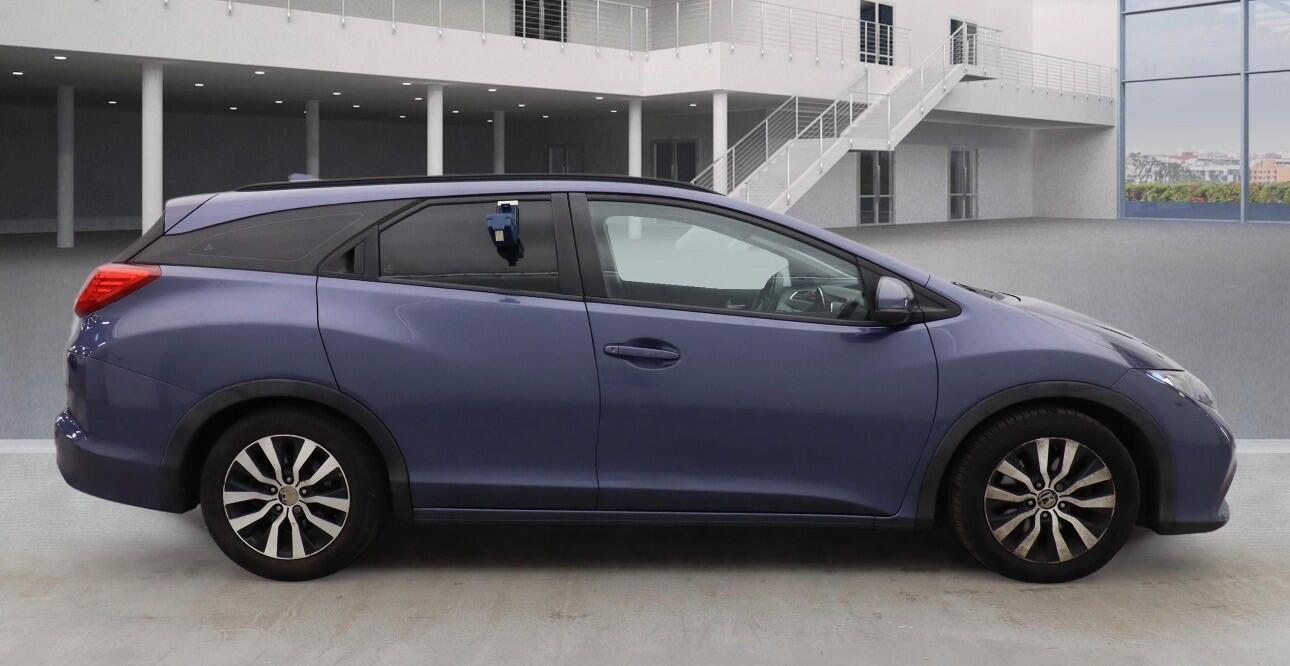 Used Honda Civic 2014 for sale - 77982328: Photo 3
