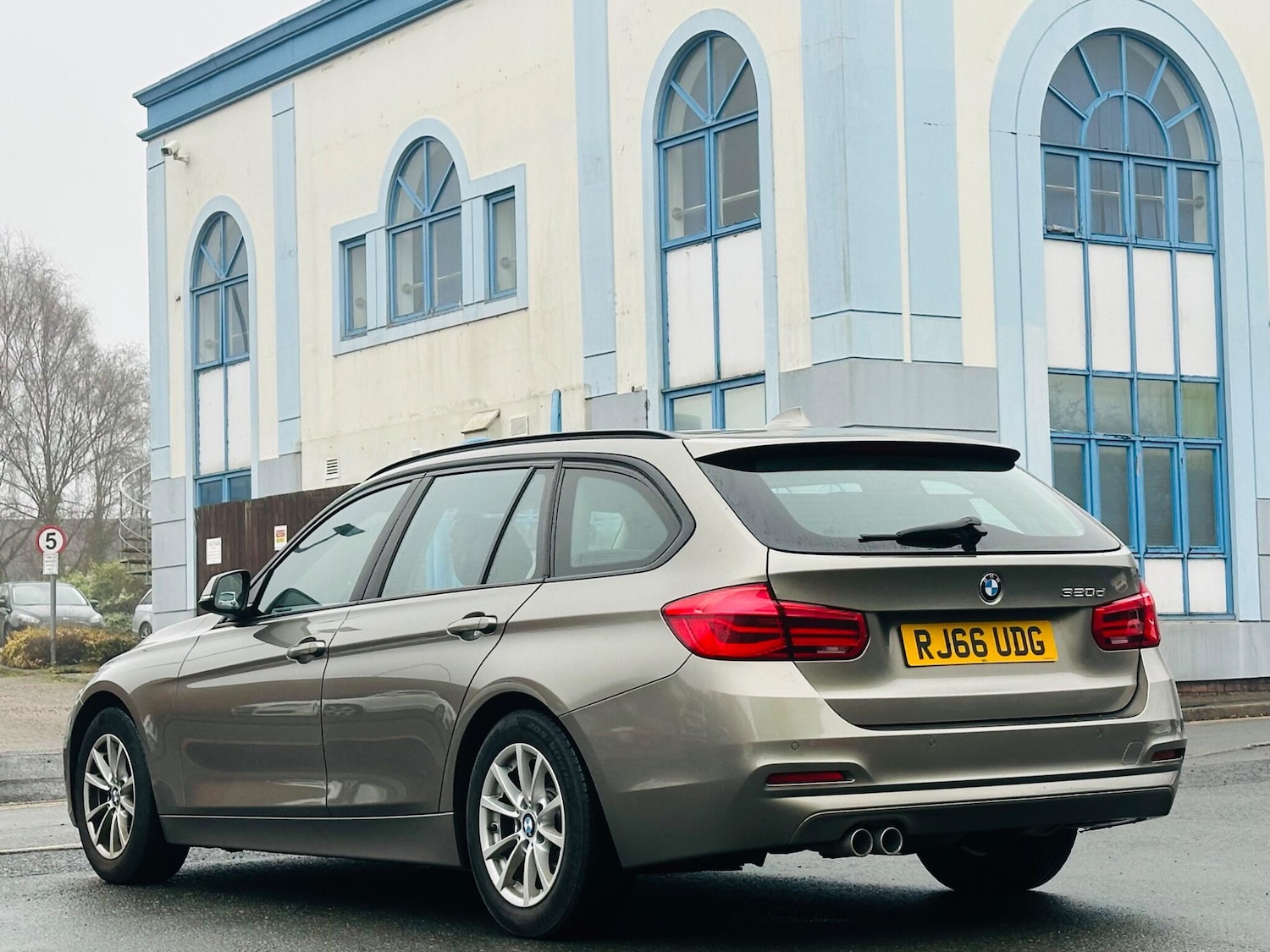 Used BMW 3 Series 2016 for sale - 77130890: Photo 12