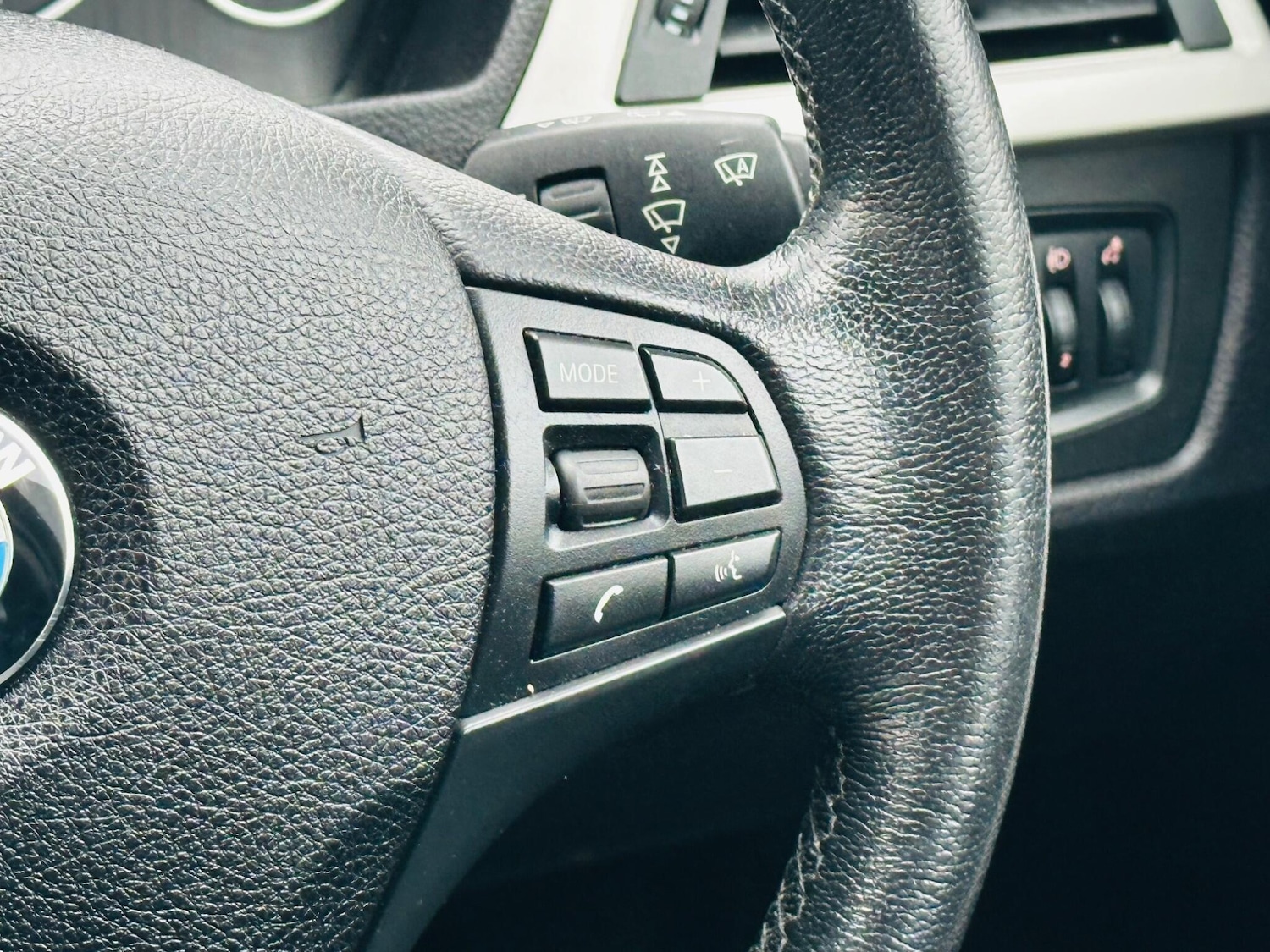 Used BMW 3 Series 2016 for sale - 77130890: Photo 25