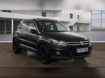 (12) - 2.0 TDI BlueMotion Tech SE 2WD Euro 5 (s/s) 5dr