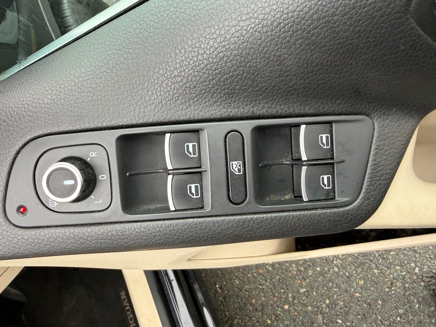 Used Volkswagen Tiguan 2012 for sale - 77386703: Photo 24