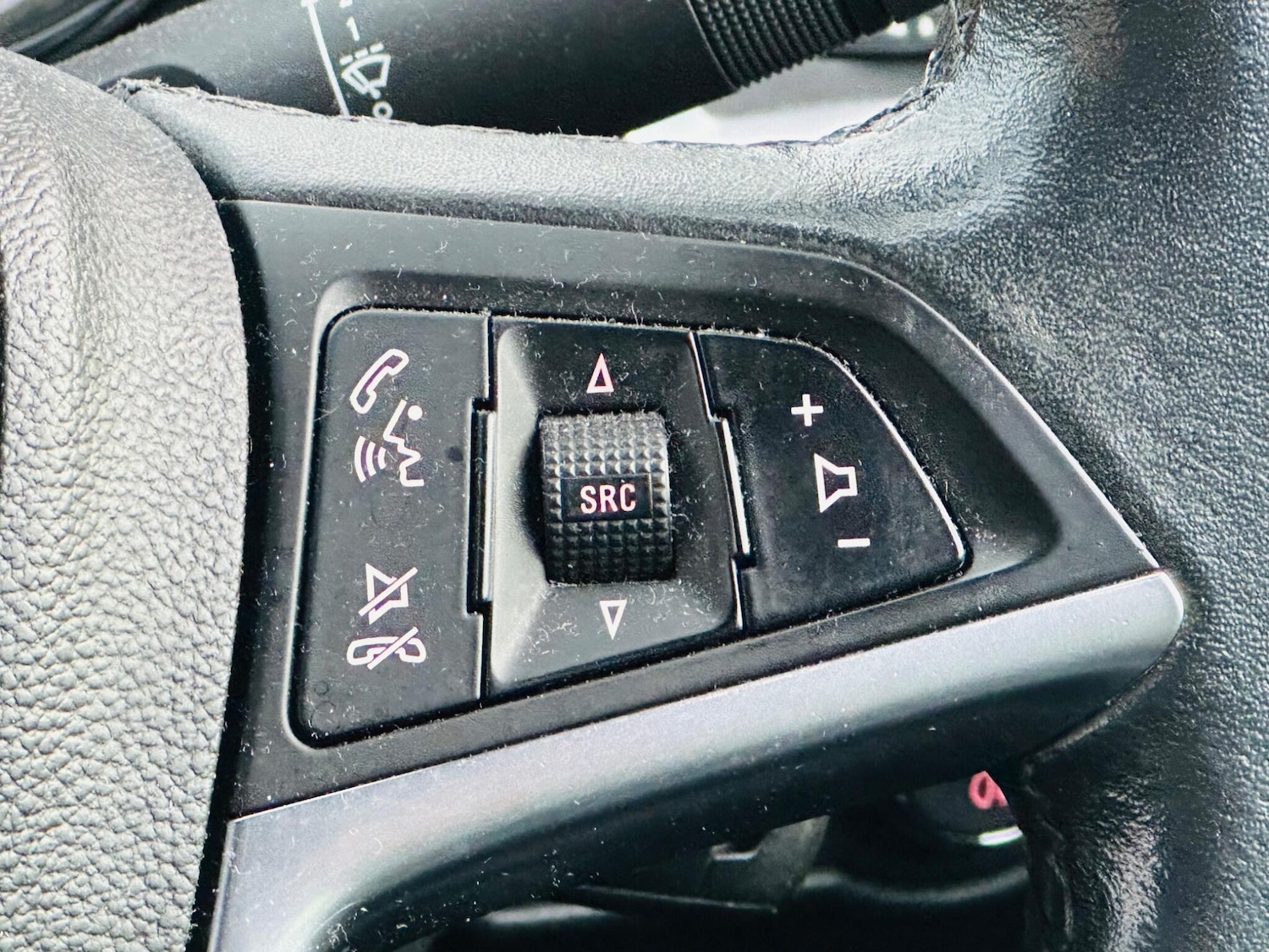 Used Vauxhall Astra 2014 for sale - 77190843: Photo 25