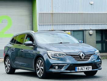 Used Renault Megane 2017 for sale - 75563324: Photo