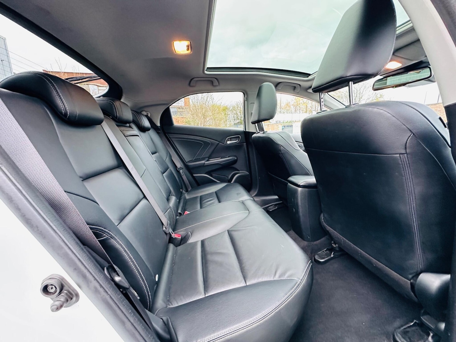 Used Honda Civic 2015 for sale - 78116095: Photo 16