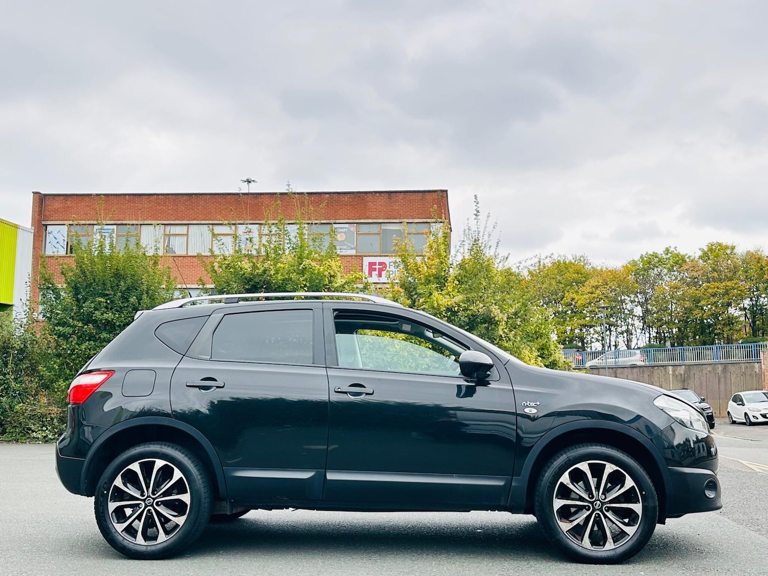 Used Nissan Qashqai 2013 for sale - 76095079: Photo 14