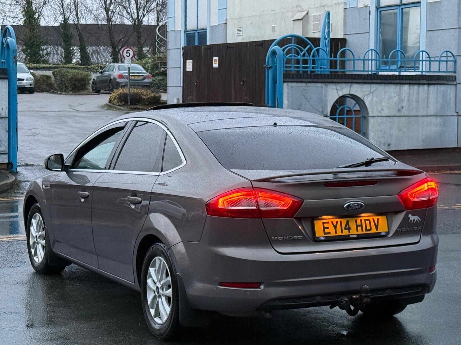 Used Ford Mondeo 2014 for sale - 76952489: Photo 19