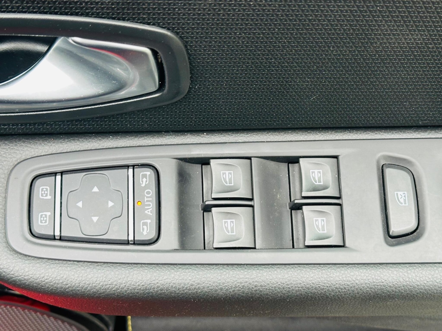 Used Renault Clio 2019 for sale - 77143761: Photo 25