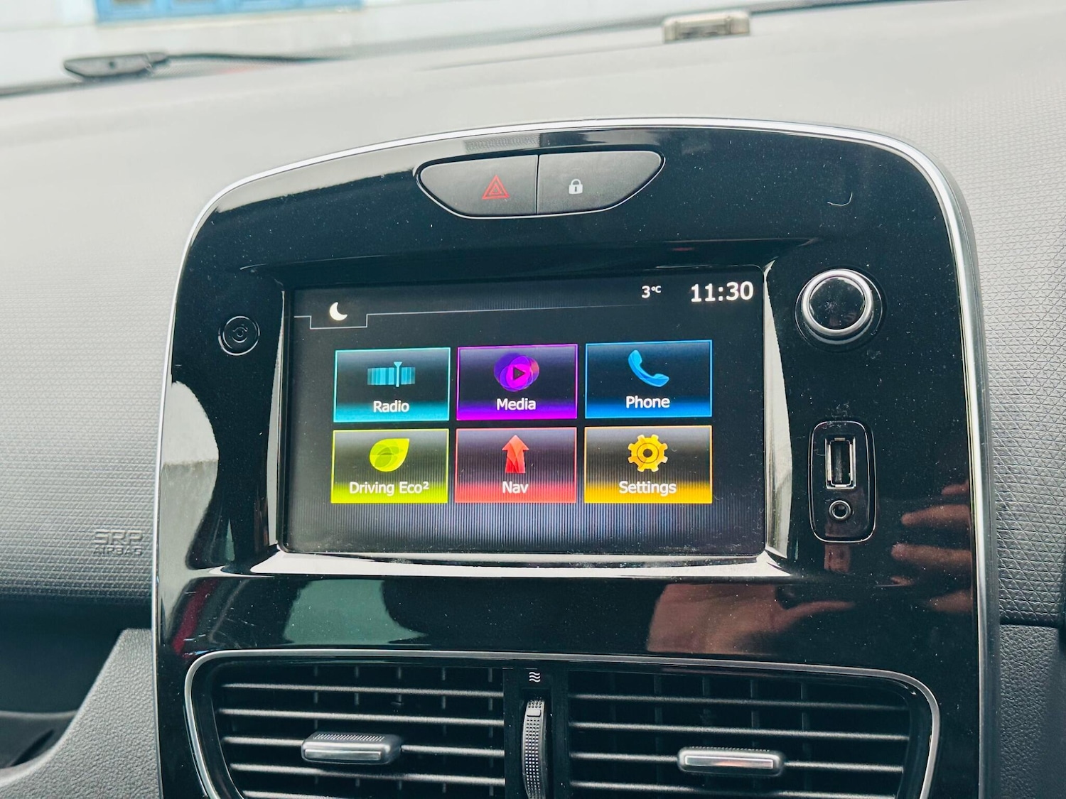 Used Renault Clio 2019 for sale - 77143761: Photo 29