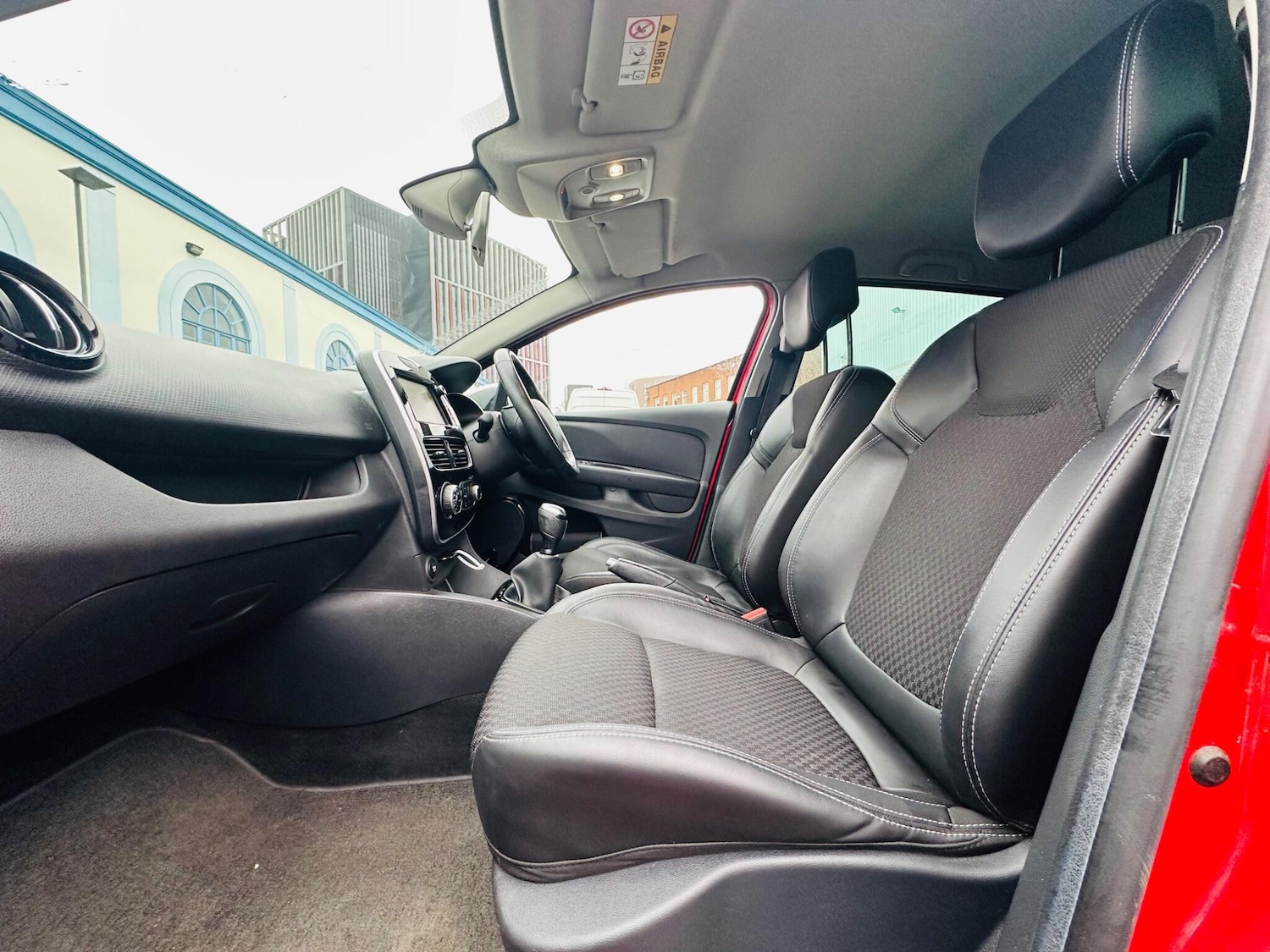 Used Renault Clio 2019 for sale - 77143761: Photo 8