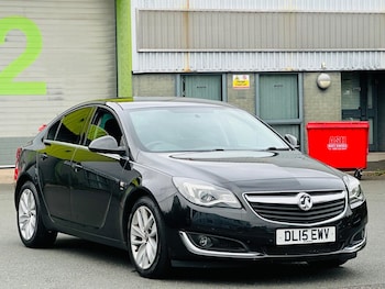 Vauxhall - Insignia