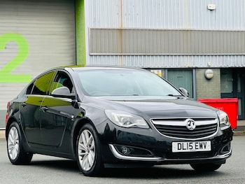 Used Vauxhall Insignia 2015 for sale - 76099032: Photo 2