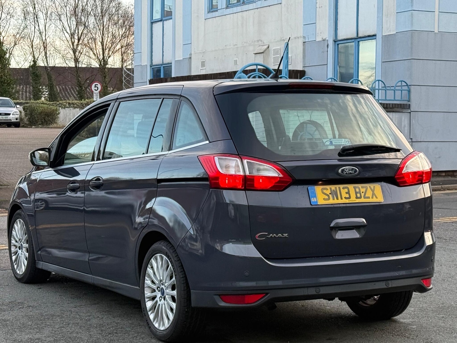 Used Ford Grand C-Max 2013 for sale - 76965141: Photo 12