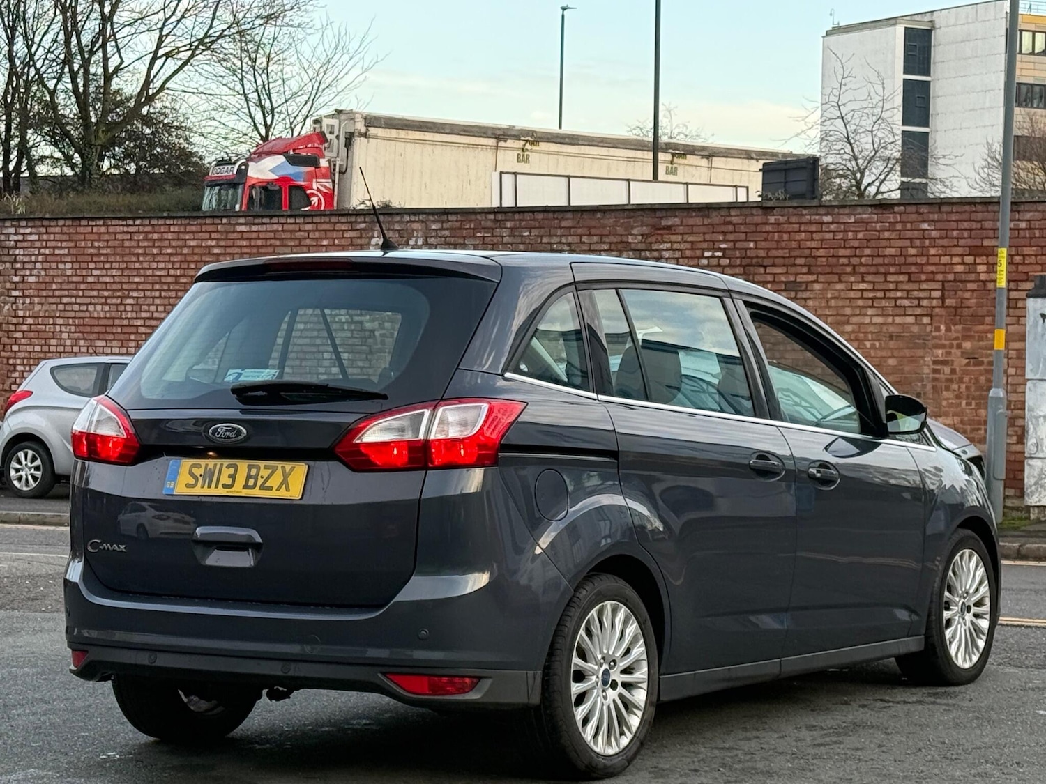 Used Ford Grand C-Max 2013 for sale - 76965141: Photo 14