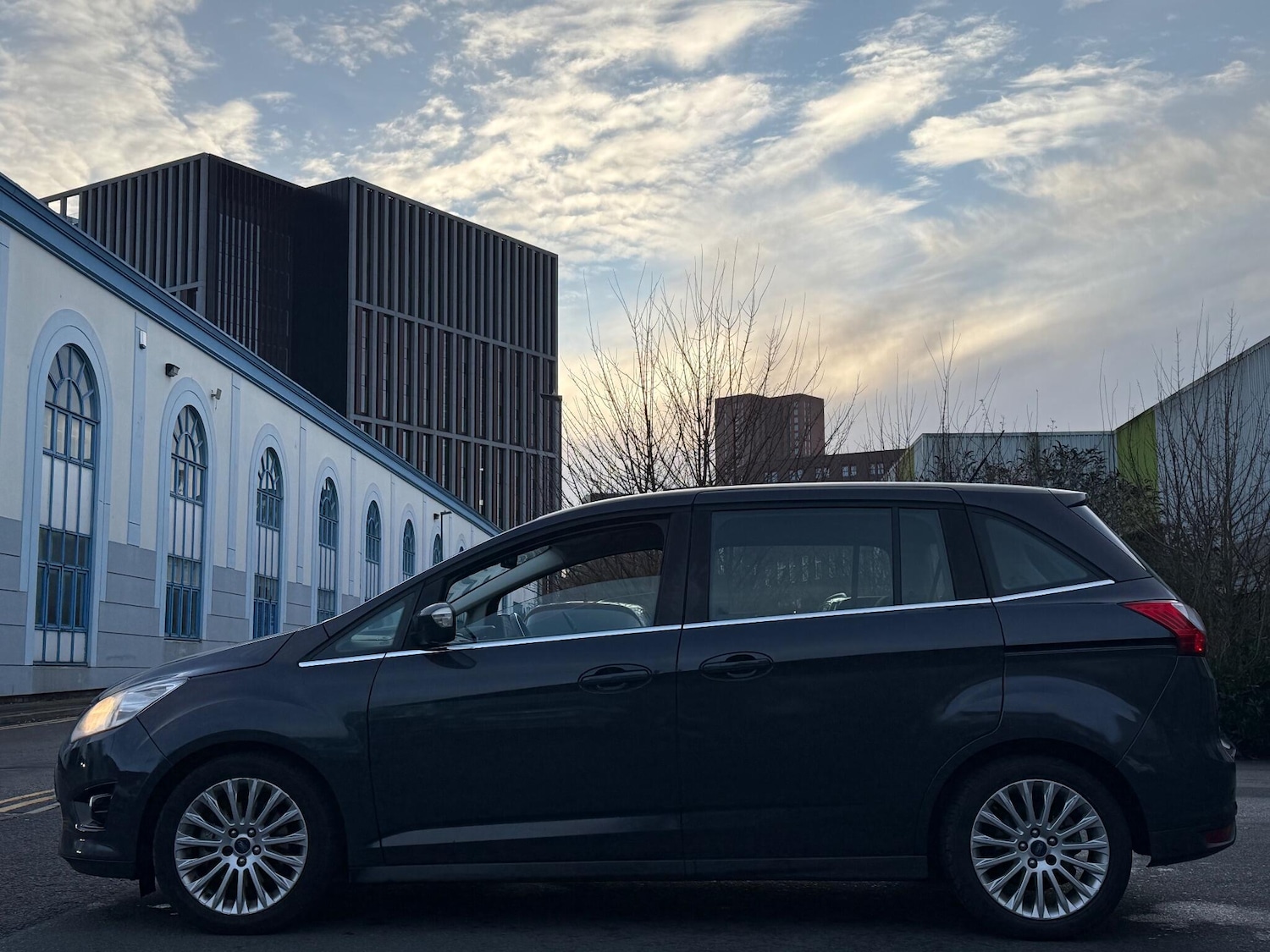 Used Ford Grand C-Max 2013 for sale - 76965141: Photo 8