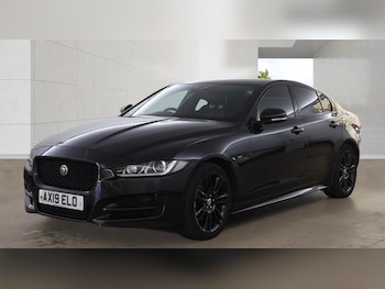 Used Jaguar XE 2019 for sale - 79540261: Photo