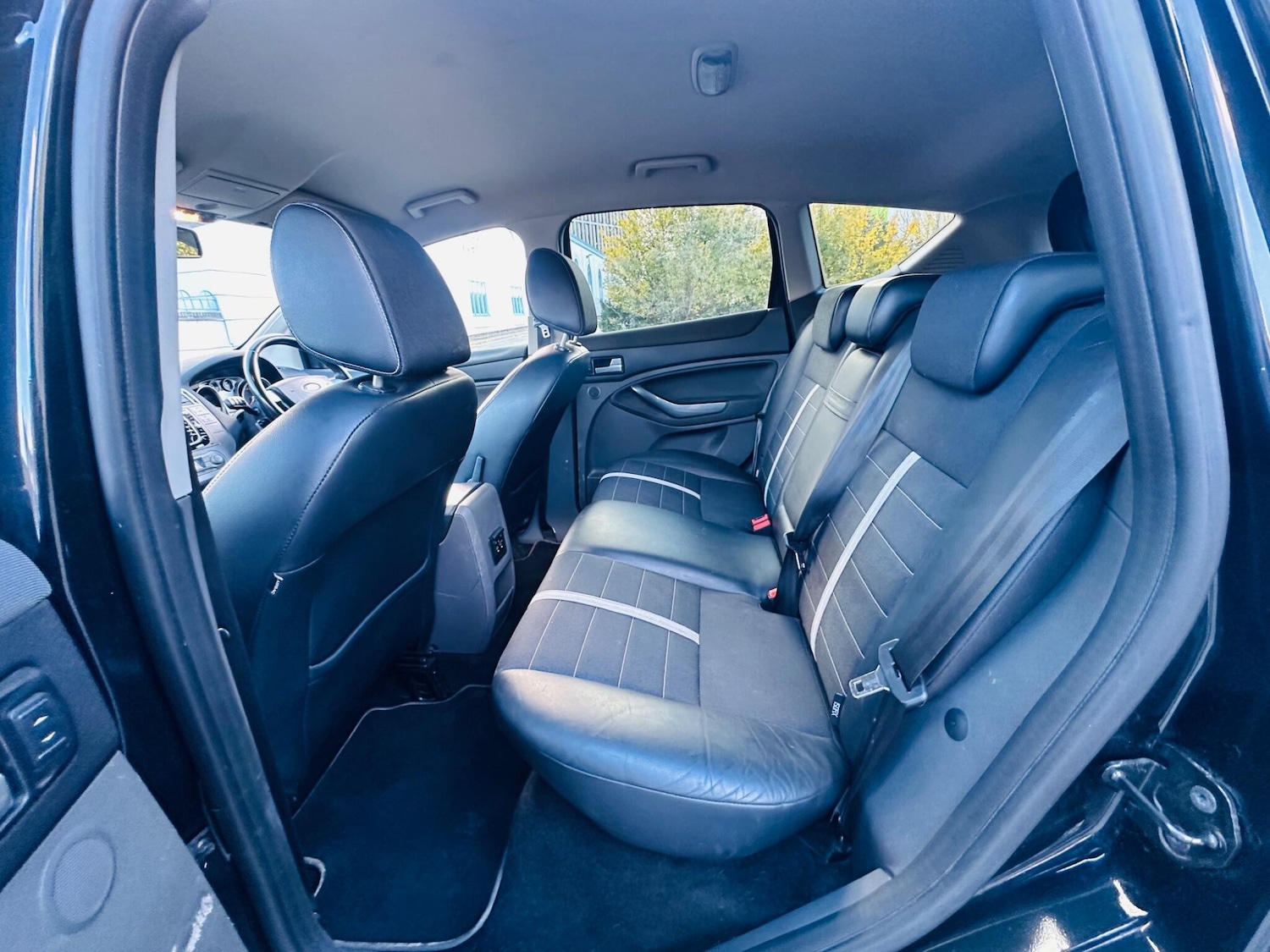 Used Ford Kuga 2012 for sale - 76671670: Photo 10