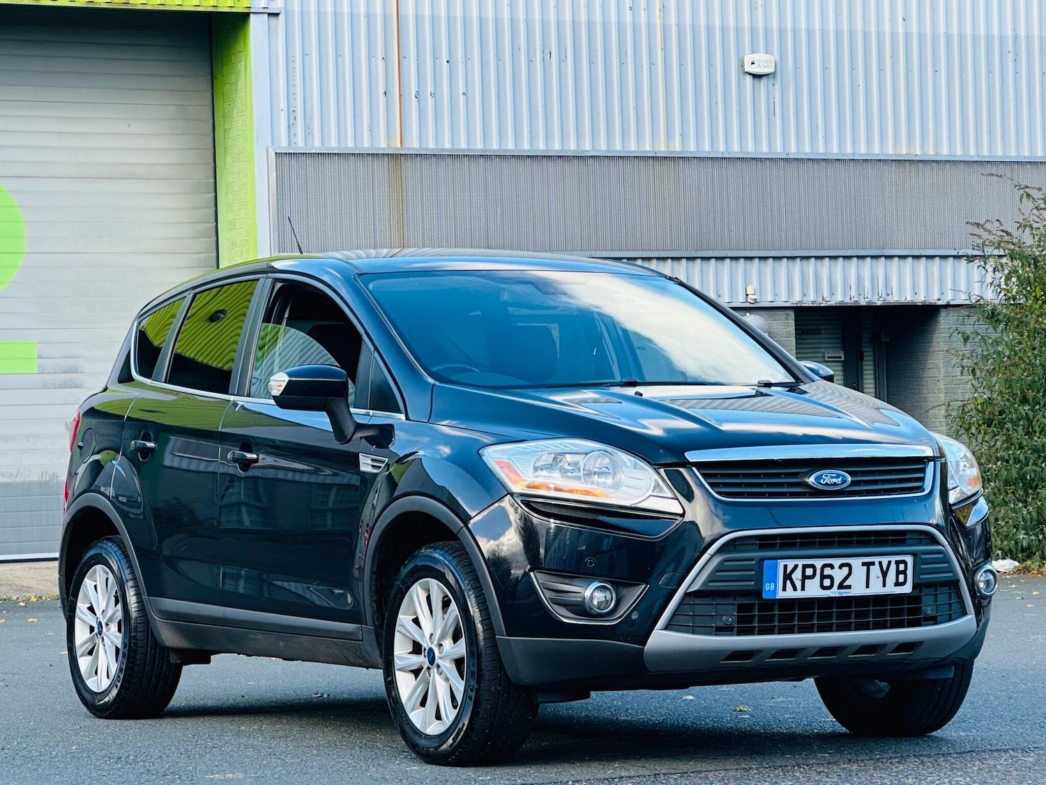 Used Ford Kuga 2012 for sale - 76671670: Photo 2