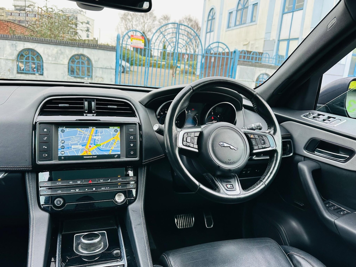 Used Jaguar F-Pace 2017 for sale - 77054054: Photo 26