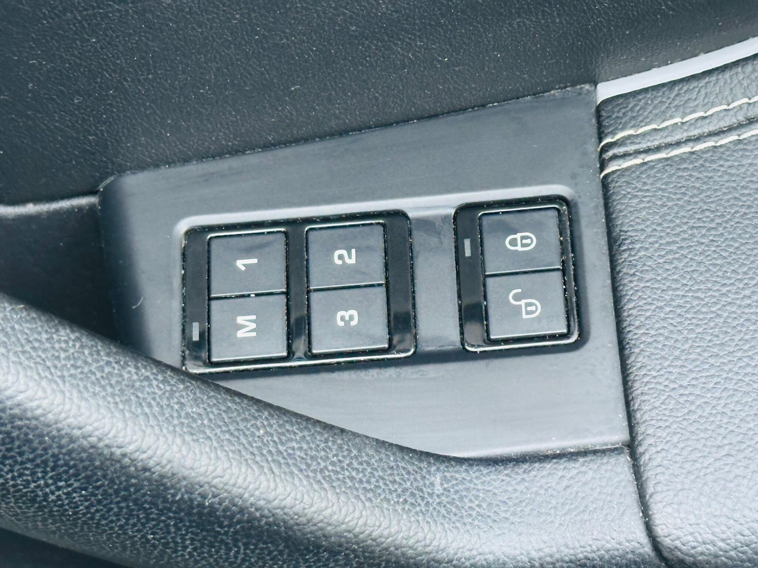 Used Jaguar F-Pace 2017 for sale - 77054054: Photo 29