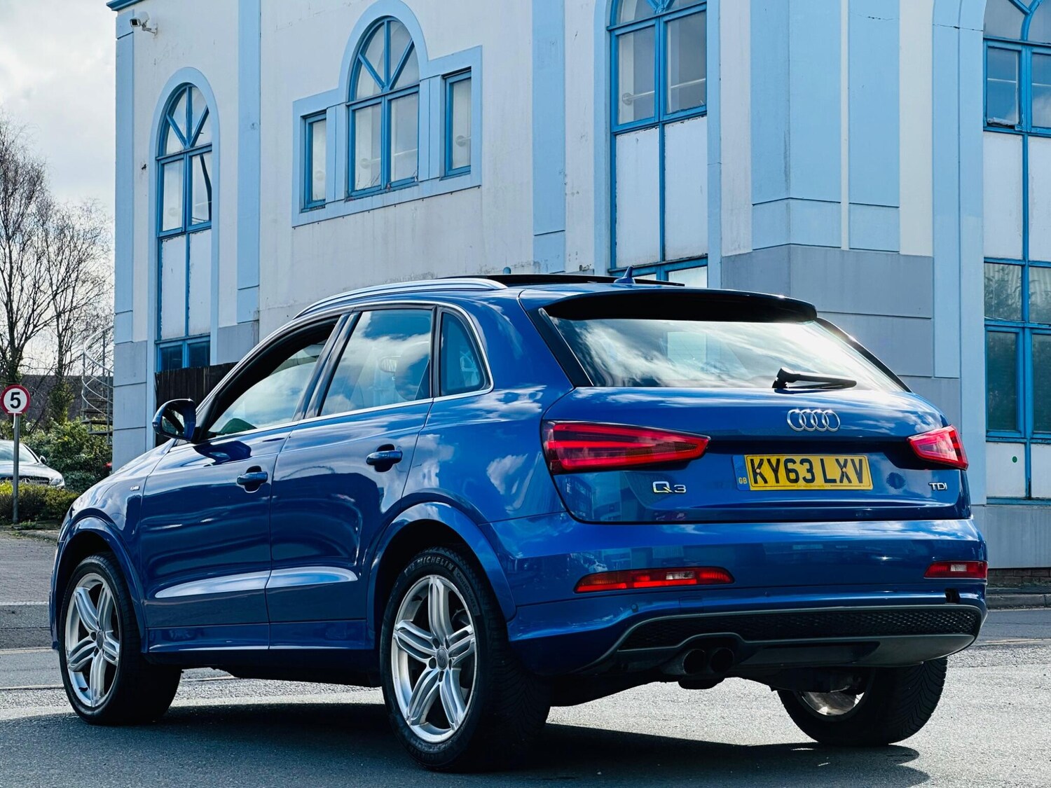 Used Audi Q3 2013 for sale - 77838726: Photo 10