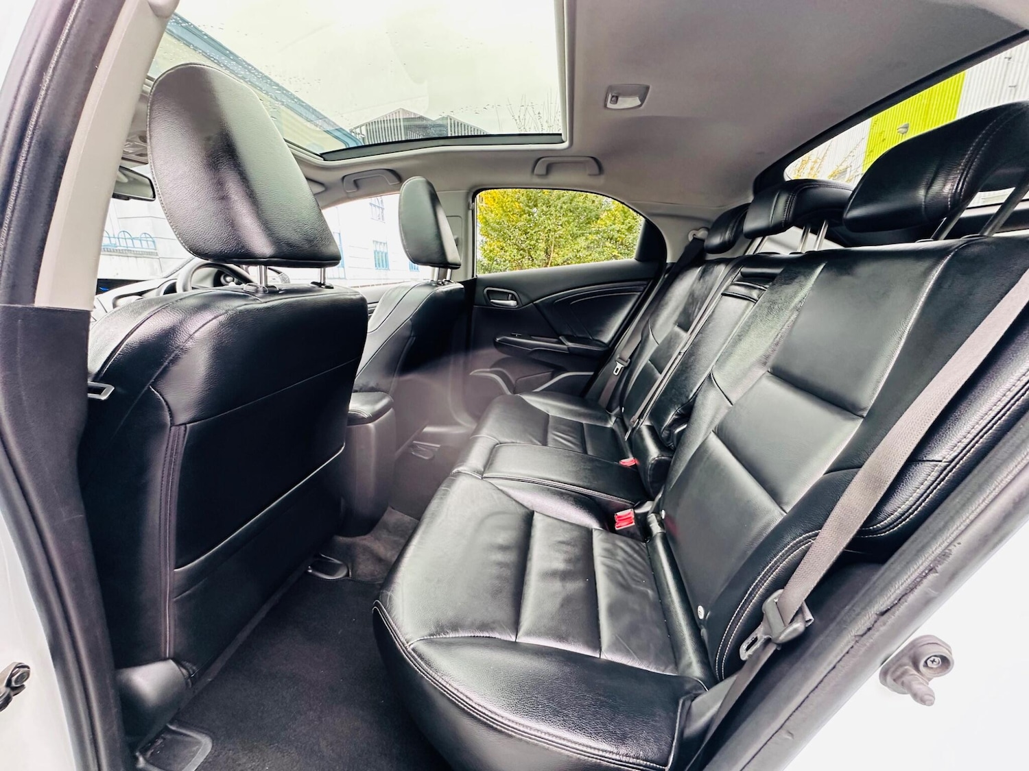 Used Honda Civic 2016 for sale - 76349080: Photo 10