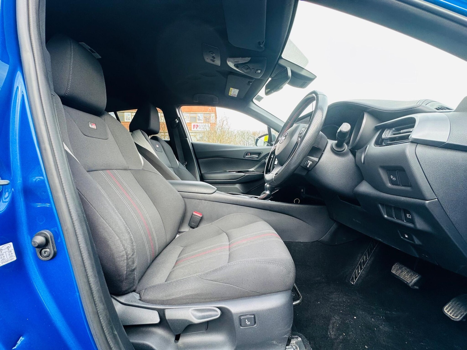 Used Toyota C-HR 2022 for sale - 77625978: Photo 27