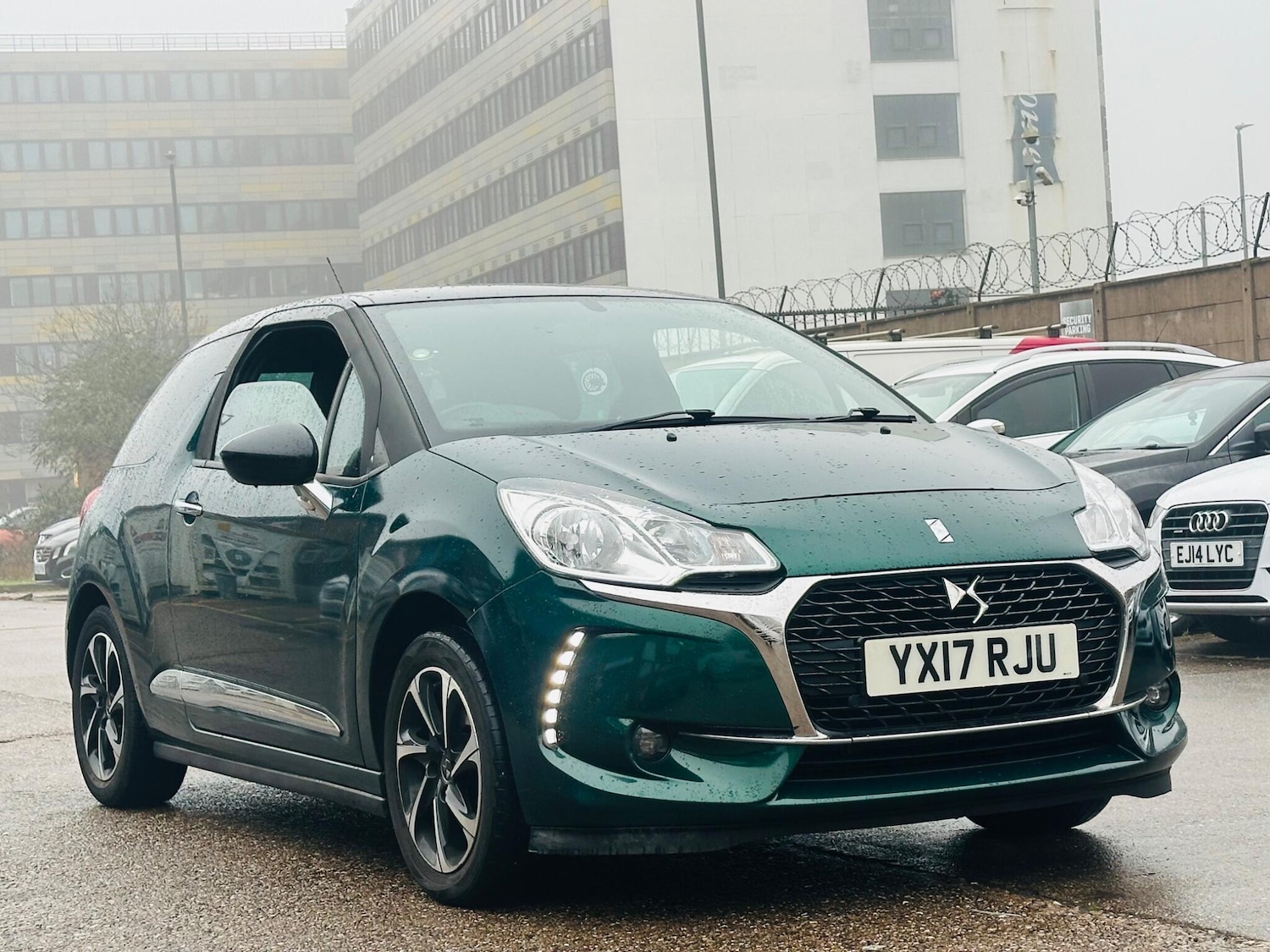 Used DS Automobiles DS 3 2017 for sale - 77144277: Photo 2