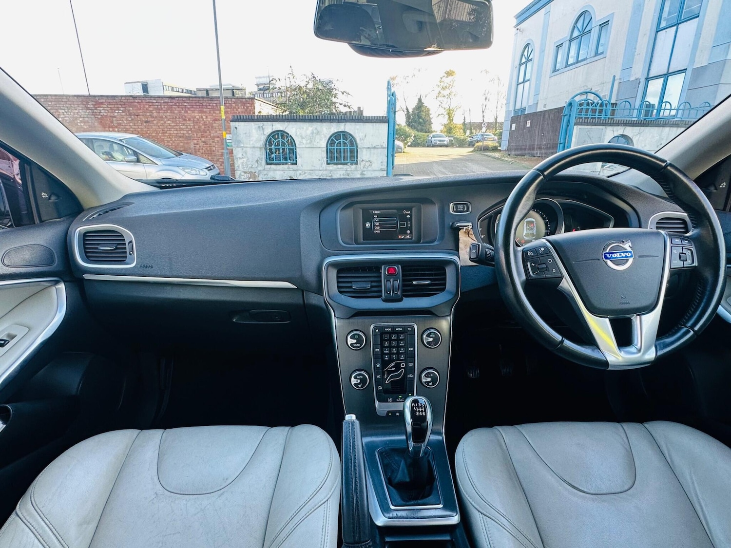 Used Volvo V40 2014 for sale - 76572276: Photo 23