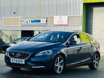 Used Volvo V40 2014 for sale - 76572276: Photo