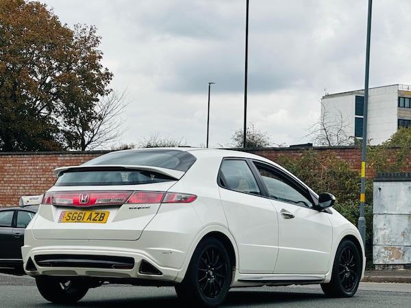 Used Honda Civic 2011 for sale - 76002376: Photo 15