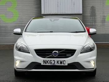 Used Volvo V40 2013 for sale - 77109562: Photo