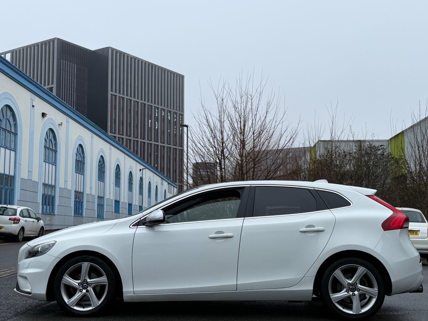 Used Volvo V40 2013 for sale - 77109562: Photo 8