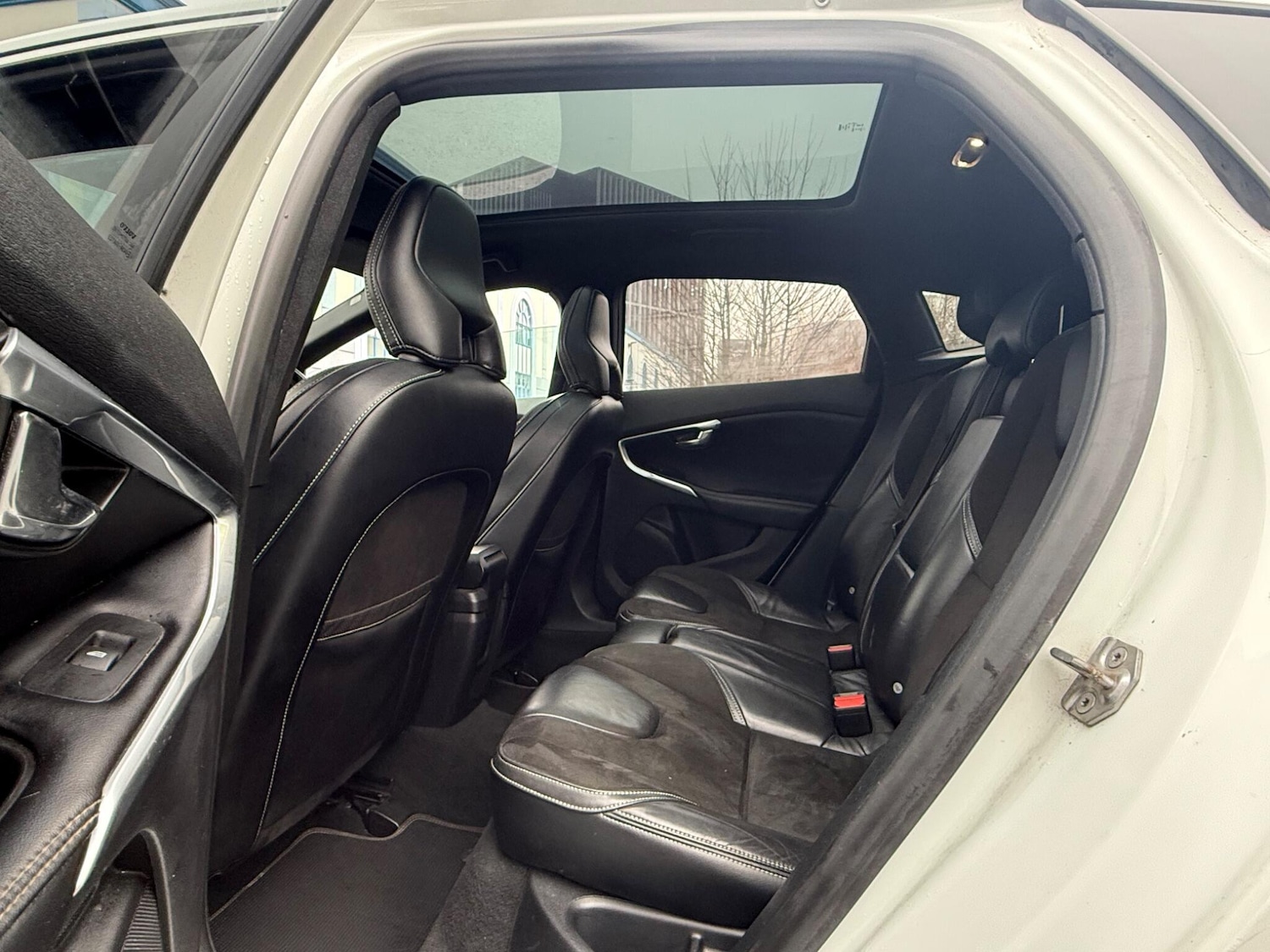 Used Volvo V40 2013 for sale - 77109562: Photo 9