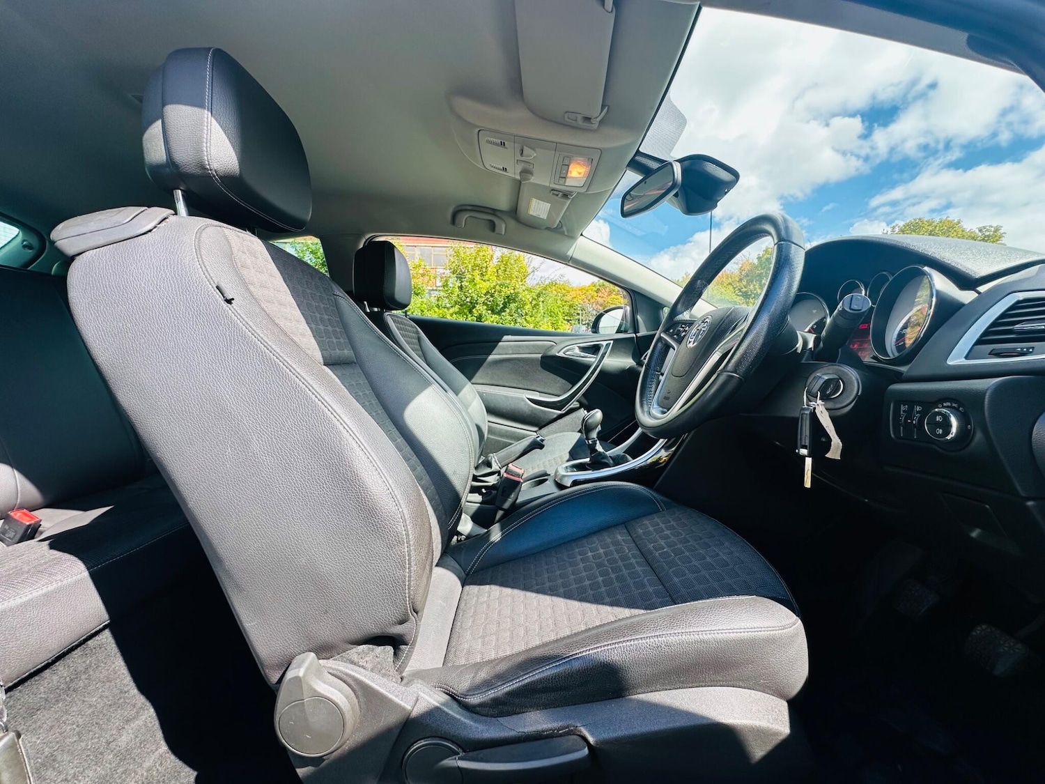 Used Vauxhall Astra GTC 2014 for sale - 76238815: Photo 16