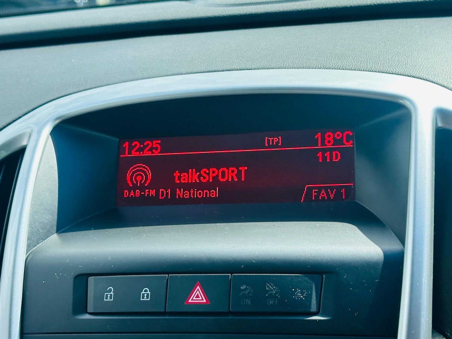 Used Vauxhall Astra GTC 2014 for sale - 76238815: Photo 23